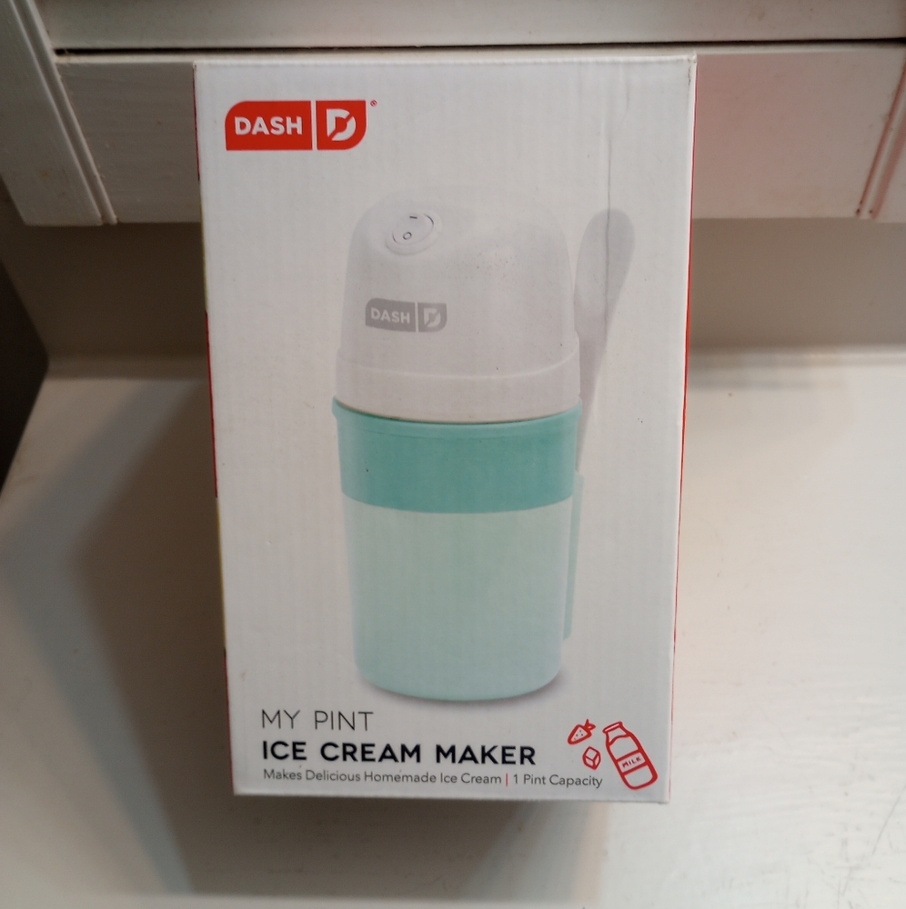 Dash My Pint.Ice Cream Maker New In Box Unopened And Untested